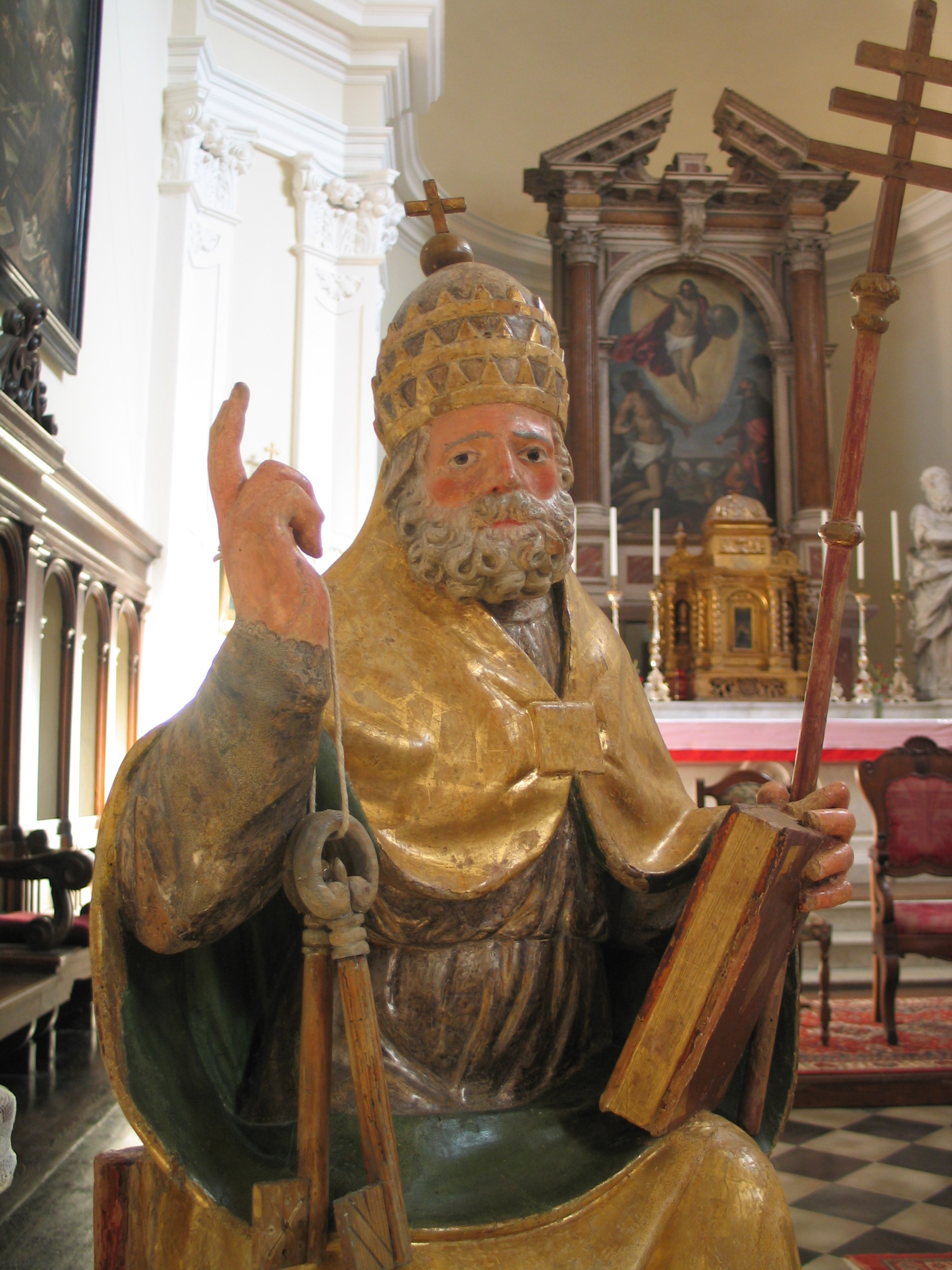 statua San Pietro