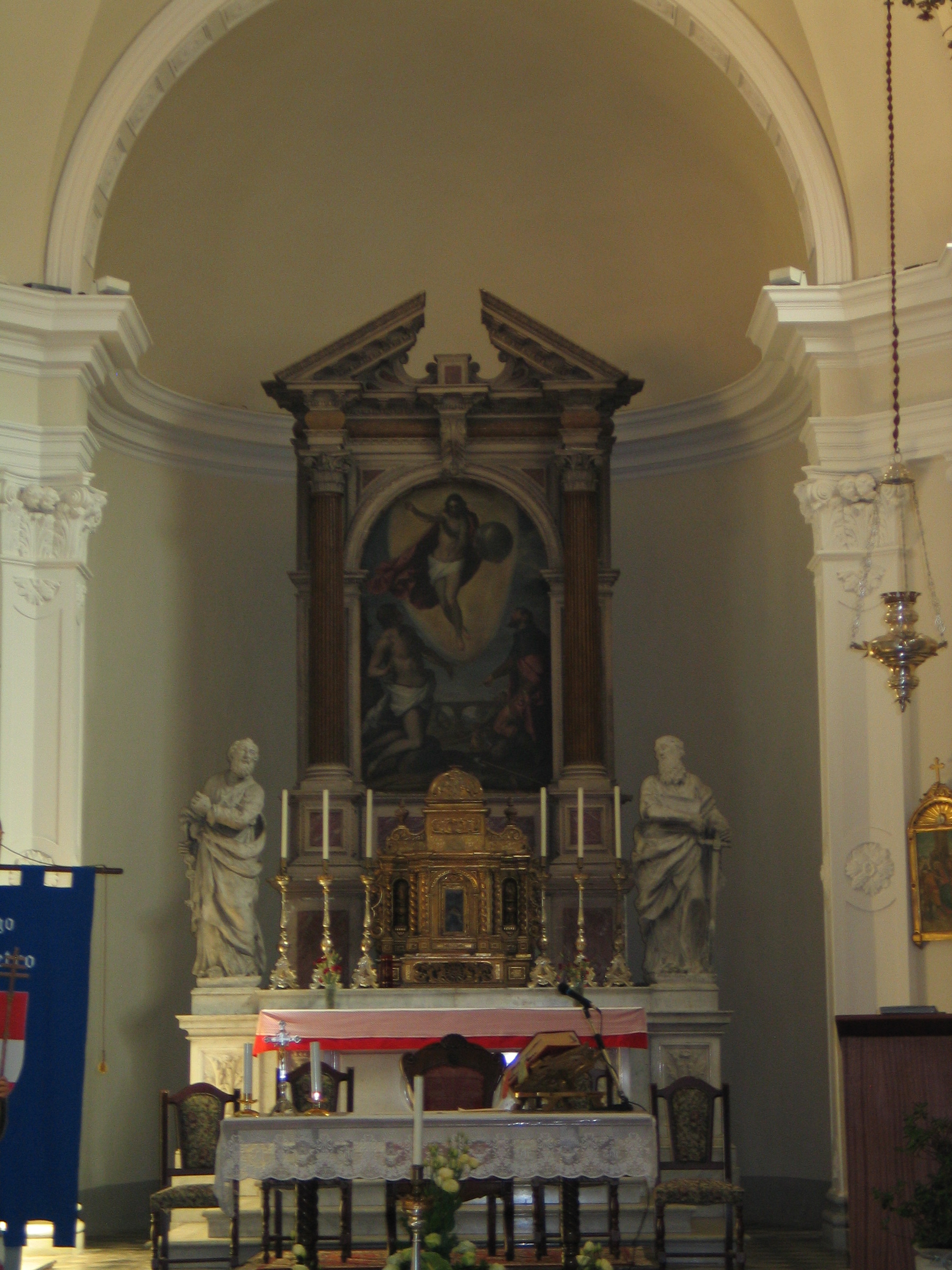 altare San Pietro